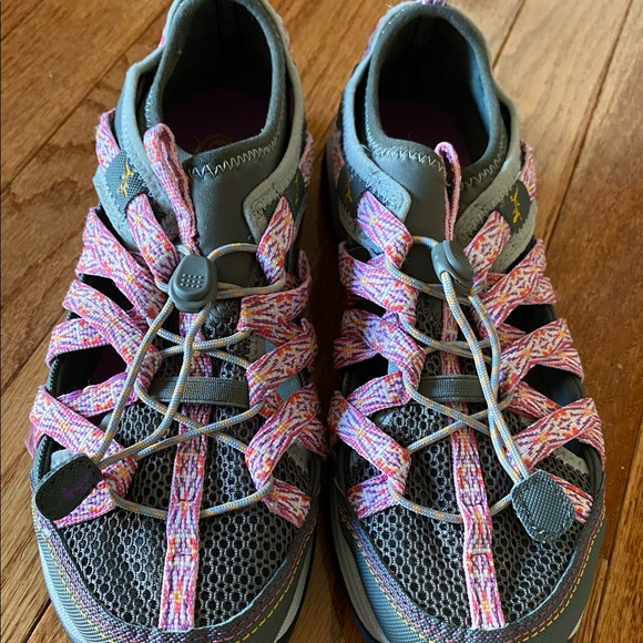 Chaco Womens Outcross Evo 1 Hiking Water Shoe Size 7.5
